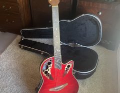 Ovation cs257 with hard case The Villages Florida