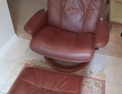 Ekornes Stressless ‘President’ paloma leather recliner/swivel chair. Made in Norway. The Villages Florida