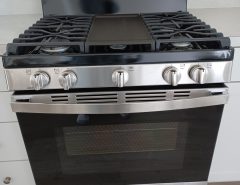 New Never Used 30 inch GE Gas Range The Villages Florida