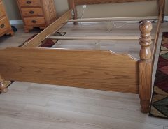 Solid Oak Queen Bed The Villages Florida