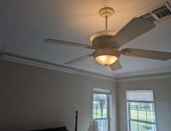 52″ Ceilijng Fan with double light sets and remote The Villages Florida