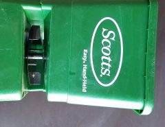 Scotts hand held lawn spreader The Villages Florida