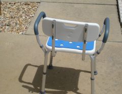 Heavy Duty Bath Chair w/ Arms & Back Barely Used The Villages Florida