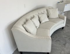Beautiful couch like new The Villages Florida