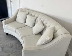 Couch for sale like new The Villages Florida