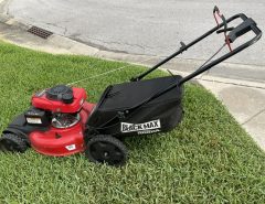 Honda gas self-propelled lawnmower The Villages Florida