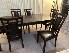 Brown cherry/merlot Dining room table w 6 chairs The Villages Florida