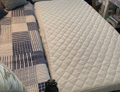 Day Bed with Popup Trundle – Like New! The Villages Florida