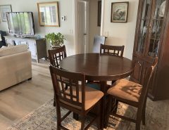 Dining room table with 6 chairs & leaf The Villages Florida