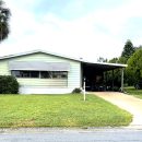 Manufactured home 2b/2b with golf cart garage The Villages Florida