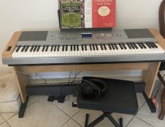 Yamaha Digital Grand Piano Keyboard with Stand and Bench The Villages Florida