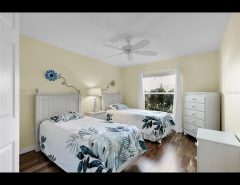 Cream color twin bedroom set The Villages Florida