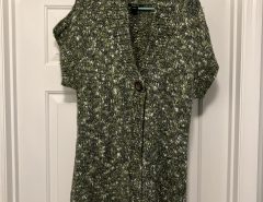 Sweater Vest Ladies Long Knit (like new) PLEASE READ AD COMPLETELY!! The Villages Florida