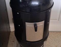 Weber Smokey Mountain Smoker with cover. Like New The Villages Florida