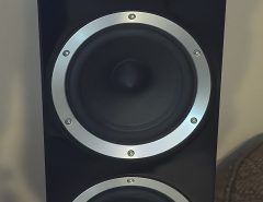 Bowers & Wilkins CM8 tower speakers & center channel The Villages Florida