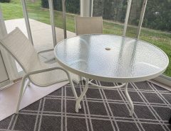 Outdoor Round Table and 4 Chairs The Villages Florida