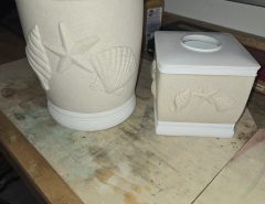 Bathroom Matching Trash Can and Tissue Holder-  Ceramic – Asking $20 for the set The Villages Florida