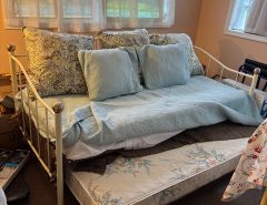 day bed with trundle The Villages Florida