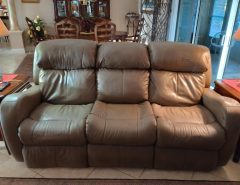 ELECTRIC RECLINER COUCH The Villages Florida