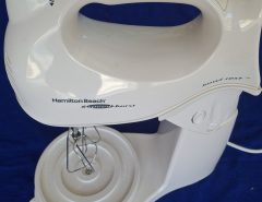 PRICE LOWERED!!! Hamilton Beach “Burst” 6 Speed Hand Mixer The Villages Florida