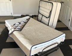 2 twin sized roll away beds The Villages Florida