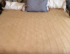 Trundle bed and bedding – 2 twins that can convert to a king-size bed The Villages Florida