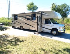 2019 Coachman Leprechaun class c The Villages Florida