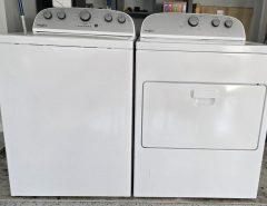 Whirlpool topload Washer / gas Dryer set The Villages Florida