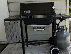 Weber gas grill used in good shape The Villages Florida