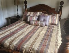QUEEN  COMFORTER The Villages Florida