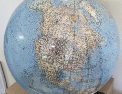 Selling a rare rotational vintage NATIONAL GEOGRAPHIC DESKTOP WORLD GLOBE (MAP/ATLAS WITH GEOMETER) priced at only $50. The Villages Florida
